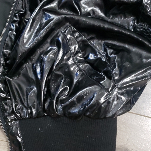 ★ 3 for $10 ★Forever 21 Black Shiny Bomber - Picture 8 of 8